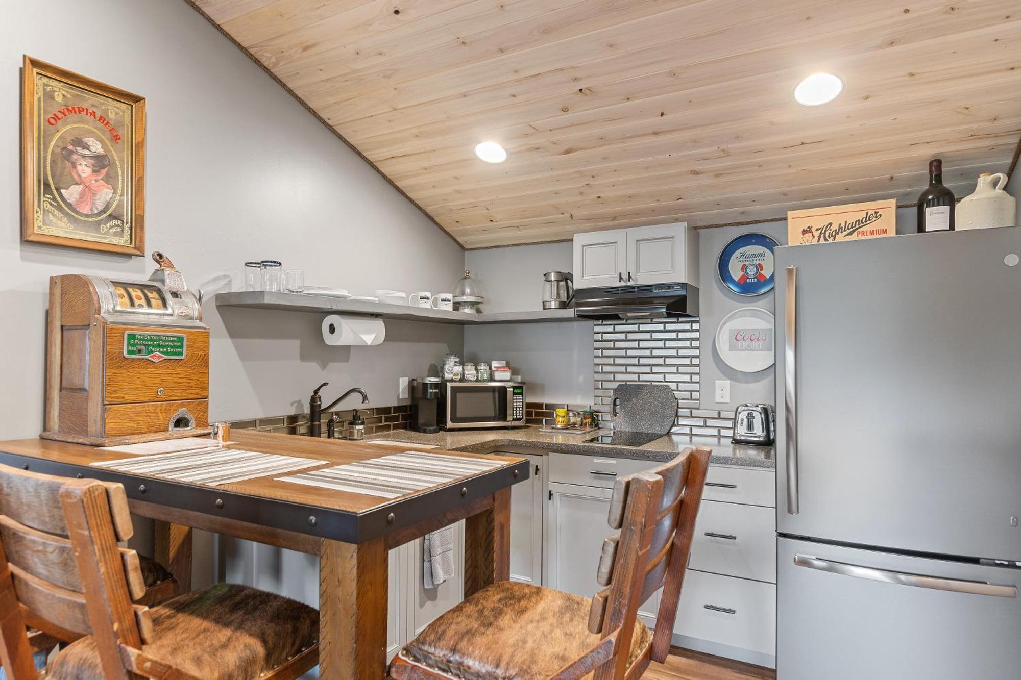 Fort Williamson Glacier Vacation Rentals 哥伦比亚瀑布 外观 照片