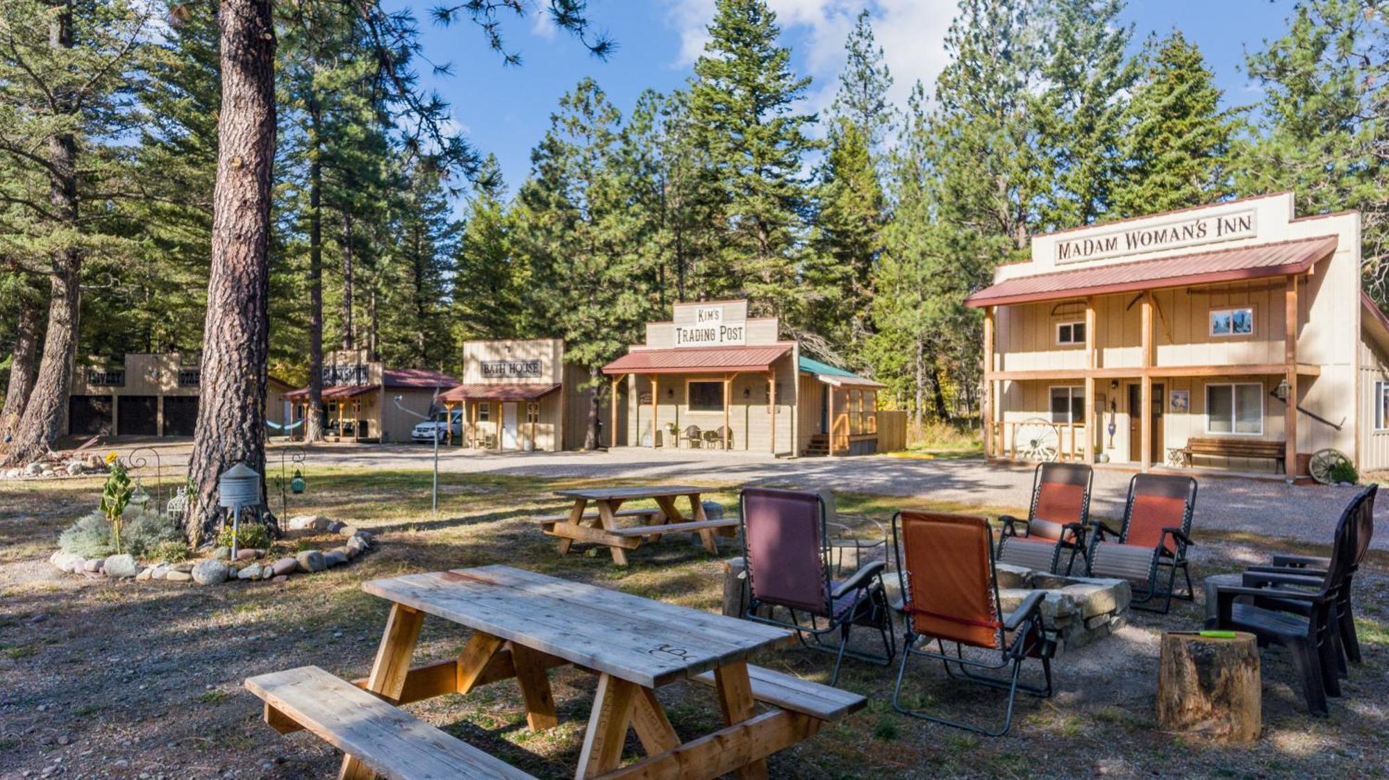 Fort Williamson Glacier Vacation Rentals 哥伦比亚瀑布 外观 照片